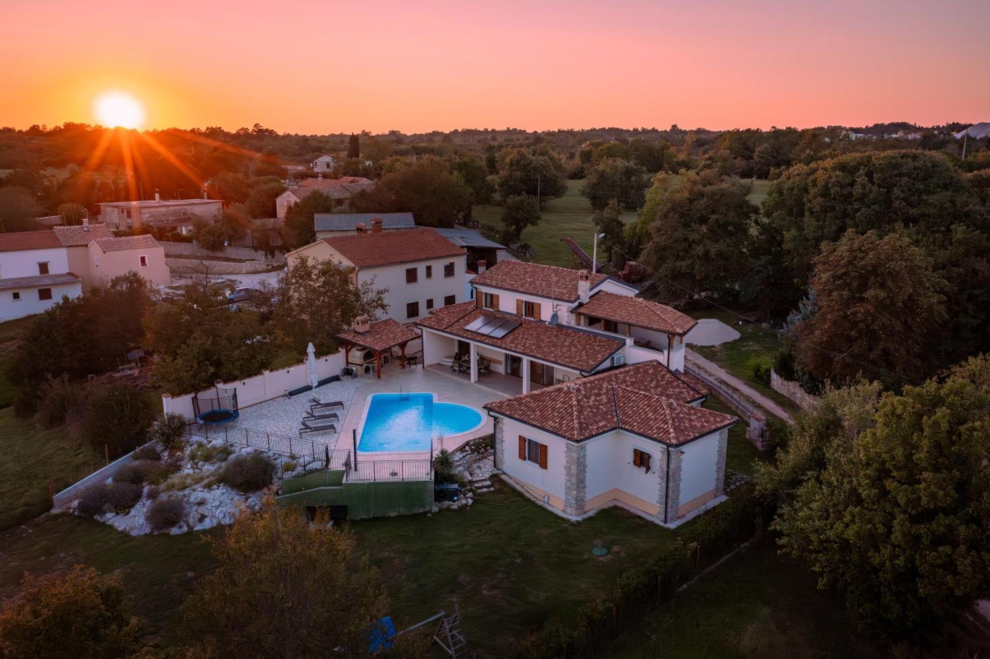 Villa Arton Heated Swimming-Pool Žminj Εξωτερικό φωτογραφία
